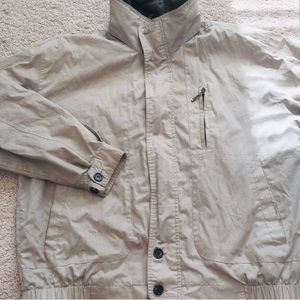 ST. JOHN’S BAY light weight khaki color spring jacket size Large